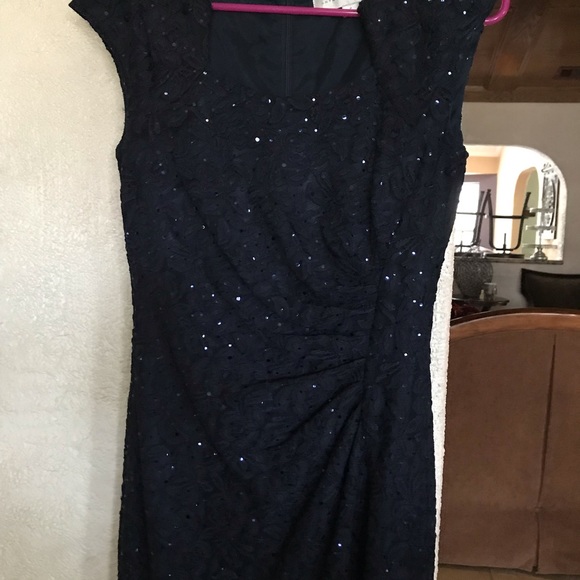 Dress Formal - Picture 3 of 4